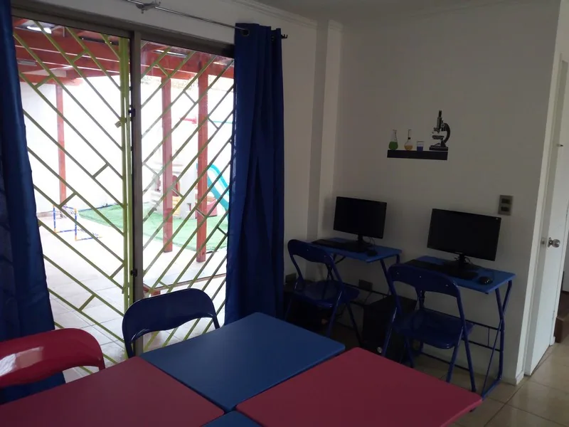 Espacio multimedia y de estudio de Happy Time